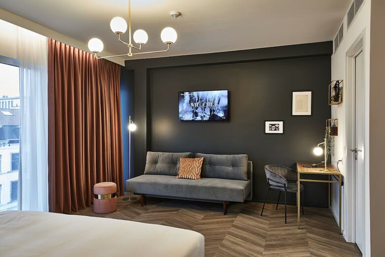Hotel Pantone