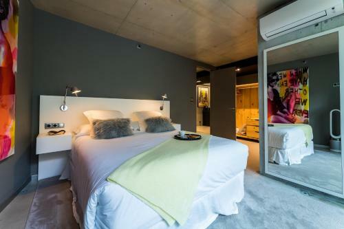 Villa Borobil: Heated Pool, Barbecue & Gardens