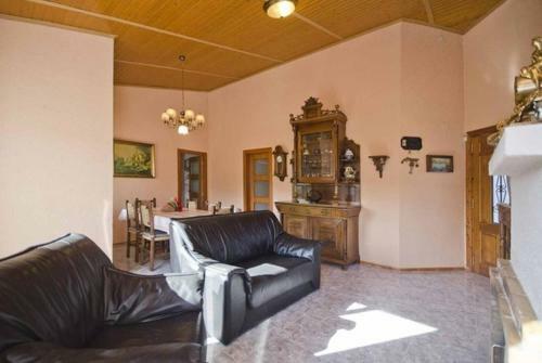 Montbarbat Villa Sleeps 5 Pool Wifi