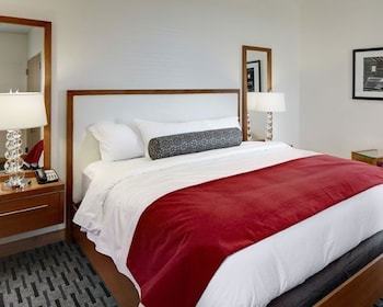 The Hotel At Kirkwood Center