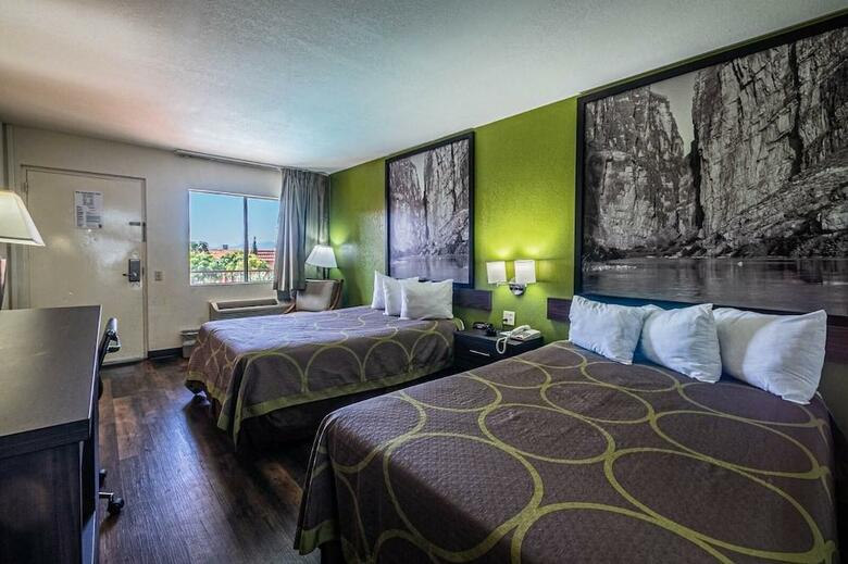 Hotel Super 8 El Paso Airport