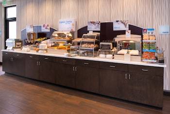 Holiday Inn Express Hotel & Suites Monroe