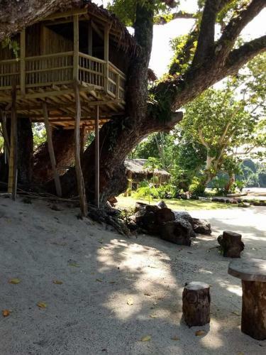 Hotel Hideaway Paradise Beach Bungalows