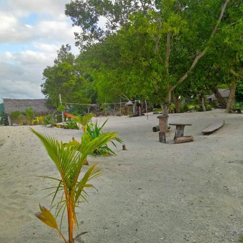 Hotel Hideaway Paradise Beach Bungalows