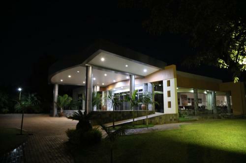 Lodge Twangale Park Hotel