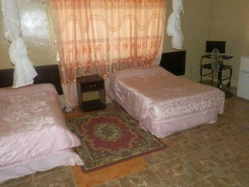 Hostal Relax Guest House