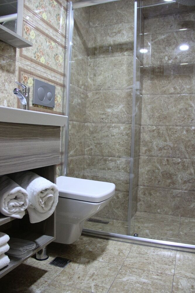 Kaya Madrid Hotel