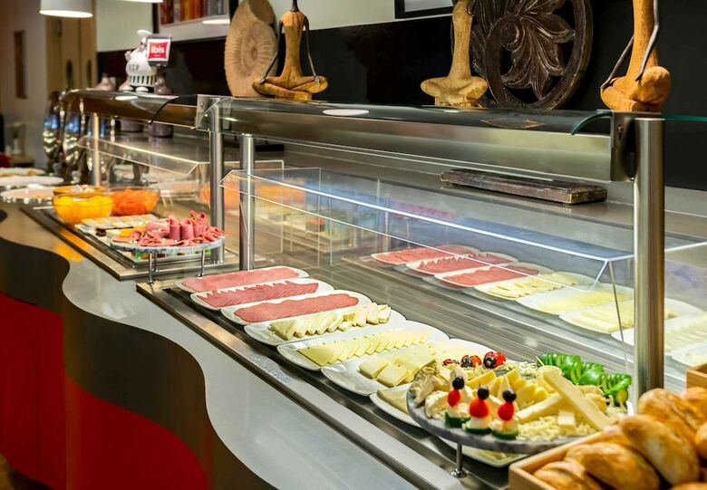 Hotel Ibis Izmir Alsancak