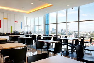 Amaris Hotel Seasons City