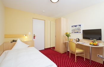 Goldey Swiss Q Hotel