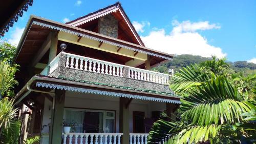Hostal Romance Bungalows