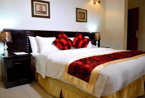 Hotel Elevate Suites
