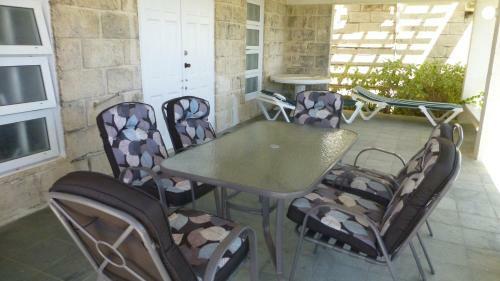 Villa Cape Coral On Sea! Nr Sam Lords Castle