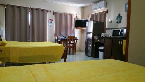 Hotel Popeye's Beach Resort