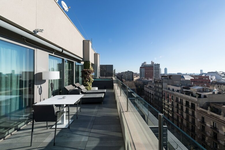 Hotel Catalonia Square