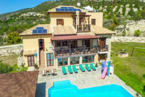 Villa River View