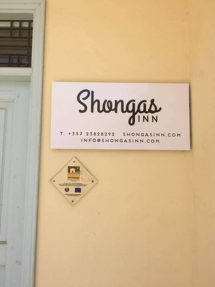 Posada Shongas Inn