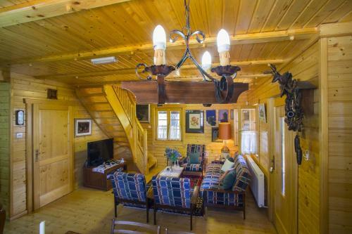 Ricky Chalet Near Troodos