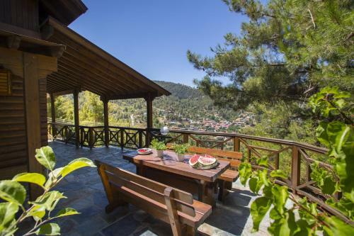 Ricky Chalet Near Troodos