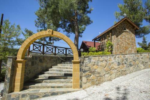 Ricky Chalet Near Troodos