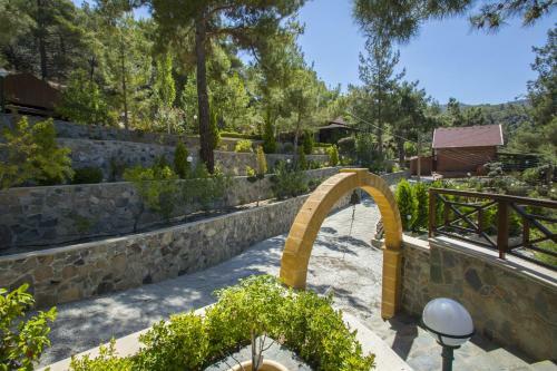 Ricky Chalet Near Troodos