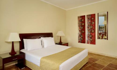 Hotel Coral Sea Beach And Aqua Park