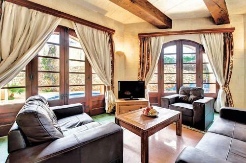 Villa Ta Cenc Holiday Home
