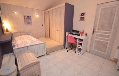 Holiday Home Tulette With A Fireplace 01