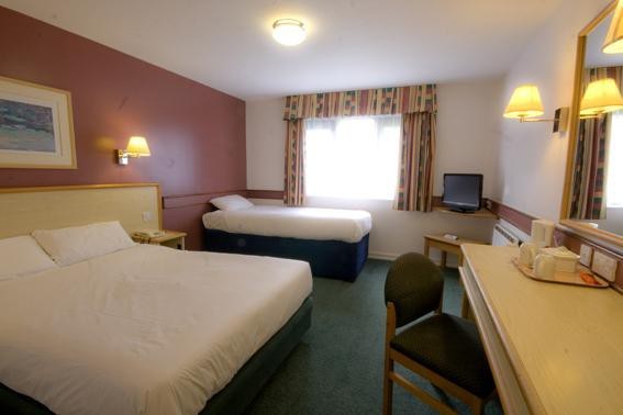 Hotel Days Inn Bristol M5