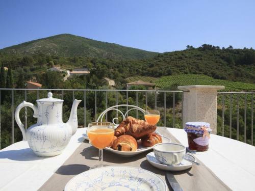 Modern Villa In Roquebrun With Private Pool
