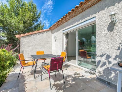 Private Villa With Swimming Pool In Beautiful Natural Surroundings