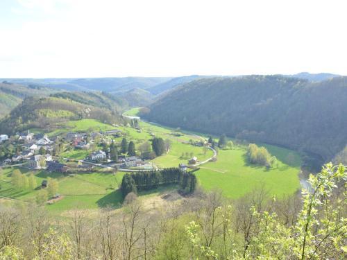Spacious Holiday Home With Terrace In Bievre