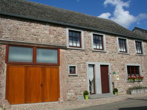 Quaint Holiday Home In Doische With Private Terrace