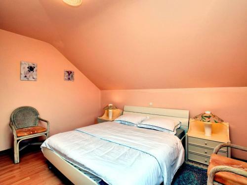 Chic Holiday Home In Durbuy With Sauna
