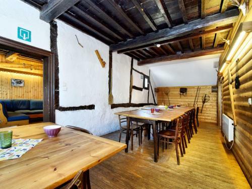 Vibrant Holiday Home In Durbuy With Garden