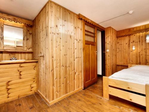 Vibrant Holiday Home In Durbuy With Garden