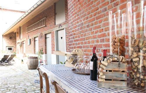 Nine-bedroom Holiday Home In Borgloon