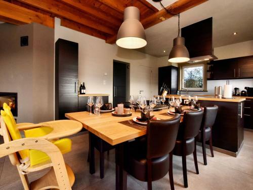 Cozy Holiday Home In Ardennes With Sauna And Jacuzzi