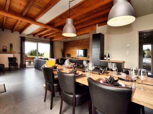 Cozy Holiday Home In Ardennes With Sauna And Jacuzzi