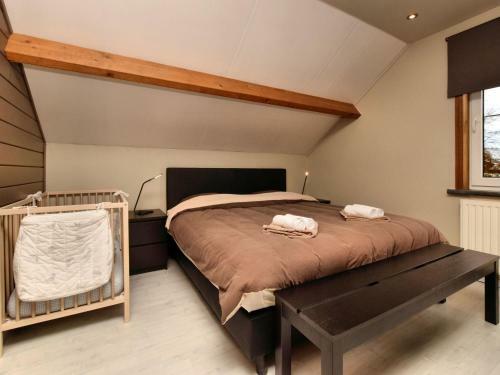 Cozy Holiday Home In Ardennes With Sauna And Jacuzzi