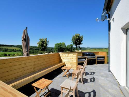 Cozy Holiday Home In Ardennes With Sauna And Jacuzzi