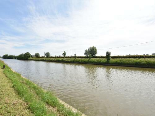 Stunning Holiday Home In Diksmuide With Terrace