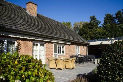 Luxurious Villa 't Kasteelhof