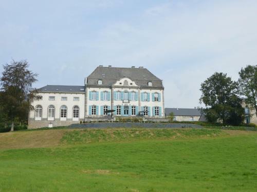 Luxurious Castle In Marchin With Infrared Sauna