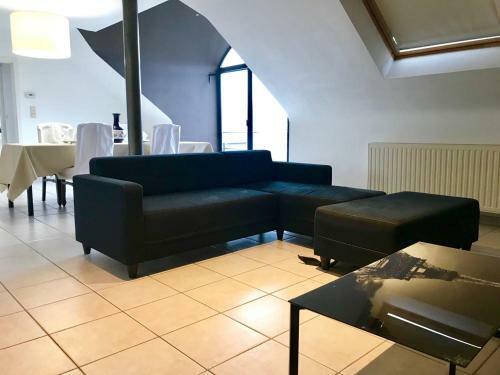 Hostal A Spacious Beautiful Apartment & Affordable