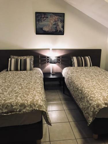 Hostal A Spacious Beautiful Apartment & Affordable