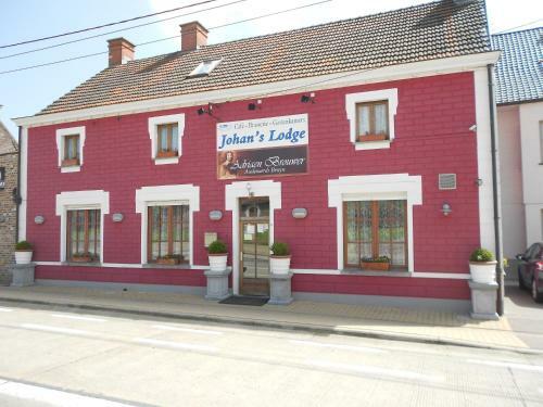 Hostal Johan's Lodge