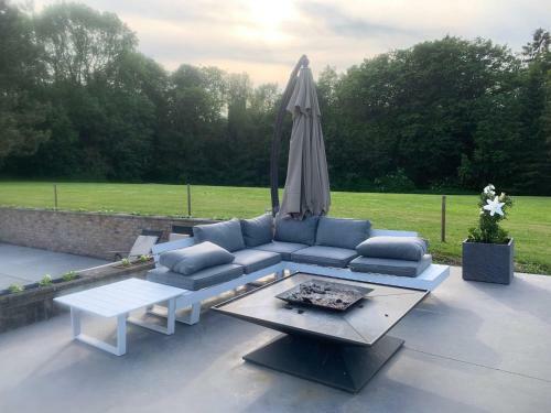 Hostal Chapeauveau B&B