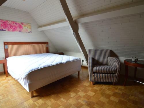 Spacious Holiday Home In Peer With Garden