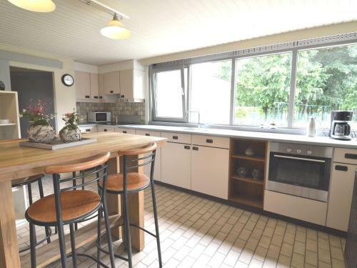 Spacious Holiday Home In Peer With Garden
